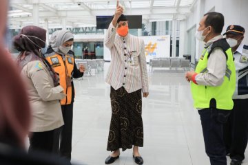 Ganjar sidak Bandara Semarang terkait lolosnya penumpang positif