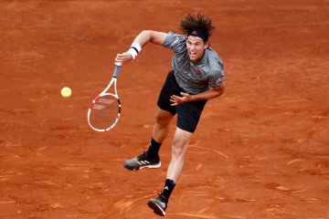 Thiem habiskan tenaga untuk lolos dari babak pembuka Italian Open