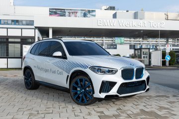 SUV hidrogen BMW akan tersedia 2022