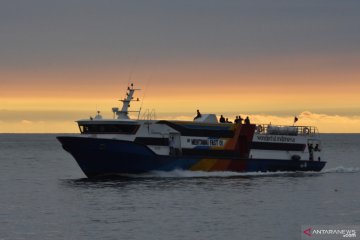 Kapal penyeberangan ke Mentawai tetap beroperasi