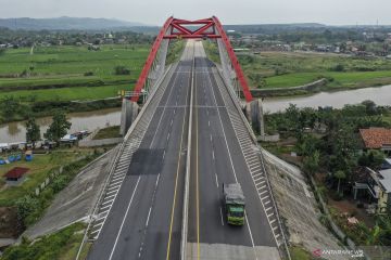 Demi pemerataan kemakmuran ruas tol mesti ditambah