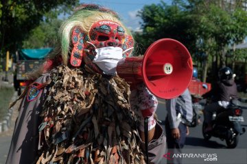 Celuluk berikan penyuluhan saat larangan mudik di Bali