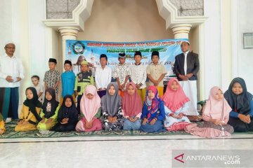 Ormas Indonesia di Malaysia santuni panti asuhan di Madura
