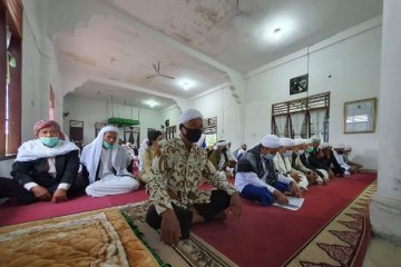 Jemaah Tarekat Naqsabandiyah gelar Shalat Idul Fitri hari ini