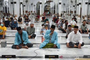 Malam takbiran Idul Fitri di Masjid Raya Baiturrahman Banda Aceh