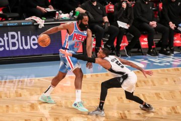 James Harden kembali, Nets sukses kalahkan Spurs