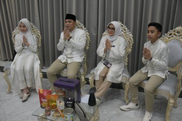 Wali Kota Surabaya gelar griya virtual dengan cara unik
