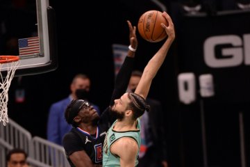 Clippers atasi Hornets dengan penampilan luar biasa pada paruh kedua