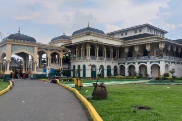Istana Maimun Medan pada Lebaran ketiga terlihat sepi