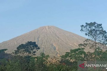 Dua hari usai Lebaran, pendakian Gunung Rinjani dibuka lagi