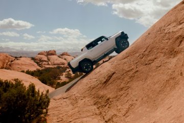 GMC HUMMER EV unjuk gigi di medan "off-road" Moab Trails