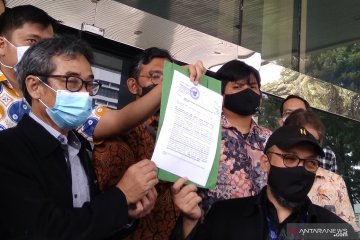 Pegawai KPK dibebastugaskan laporkan Indriyanto Seno Adji ke Dewas