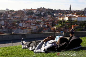 Portugal wajibkan karantina 14 hari turis Inggris yang tidak divaksin