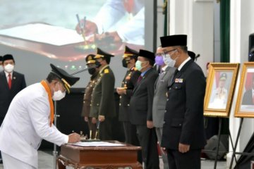 Ridwan Kamil lantik Bupati-Wakil Bupati Cianjur