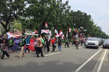 Aksi bela Palestina, ratusan personel jaga kawasan Kedubes AS