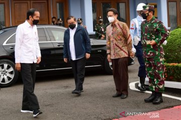 Presiden minta Menkes kirim lebih banyak vaksin COVID-19 ke Riau