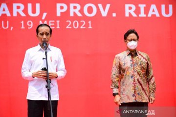 Jokowi perintahkan Menkes kirim lebih banyak vaksin ke Riau