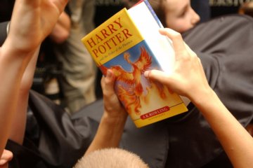 Edisi pertama "Harry Potter" terjual Rp6,7 miliar