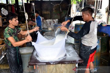 Kedelai Impor Naik Tajam Ancam Usaha Tahu