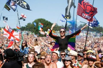 Festival musik Glastonbury kantongi izin untuk satu hari pertunjukan