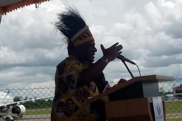 Tokoh: Klemen Tinal pelopor pembangunan Mimika