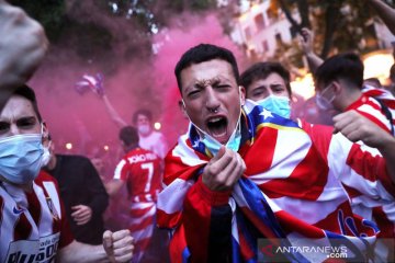 Suporter Atletico Madrid turun ke jalan rayakan gelar juara Liga Spanyol