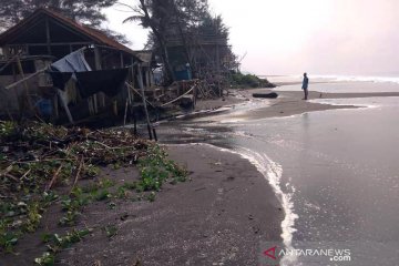 BMKG: Waspadai potensi rob di pesisir selatan Jabar-DIY