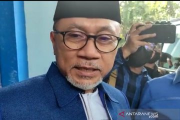 Zulkifli Hasan batal bertemu Ganjar Pranowo di Semarang