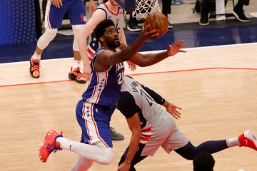 Joel Embiid tampil dominan saat 76ers unggul 3-0 atas Wizards