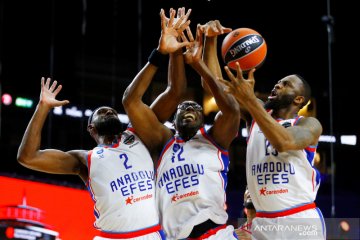 Anadolu Efes juara basket Eropa