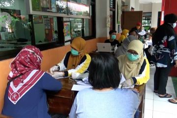 Pemkot Tangerang terapkan vaksinasi skala kecil ke pelaku UMKM