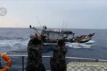 PSDKP-KKP Tangkap dua kapal Vietnam pemburu teripang