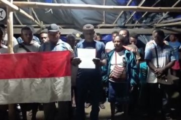 Gubernur NRFPB wilayah Meepago Nabire kembali ke NKRI