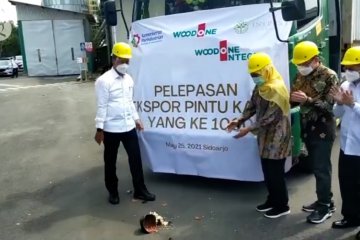 Menperin lepas ekspor pintu kayu asal Sidoarjo ke Eropa dan Amerika