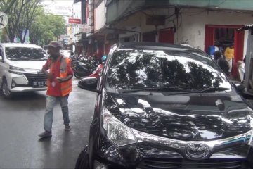 Pemkot Ambon naikkan tarif parkir progresif di zona strategis