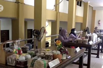 Pengamat nilai stimulus mampu pulihkan ekonomi