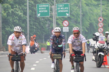 DKI uji coba lintasan sepeda di jalan layang non tol