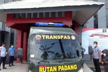 Delapan Napi Lapas Kelas II A Padang dipindahkan ke Palembang