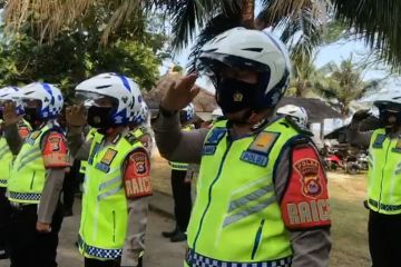 Pos penyekatan di jalur wisata cegah kedatangan warga luar Banten