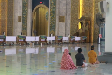 Khofifah ingin pembatasan jamaah shalat Id mengacu ke Masjid Al Akbar