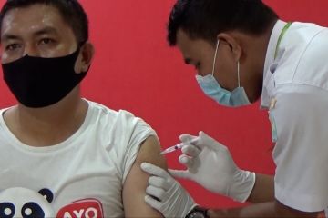 Dukungan keluarga rendah, vaksinasi lansia di Aceh lambat