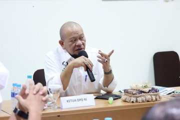 Ketua DPD RI minta pemerintah selamatkan maskapai Garuda