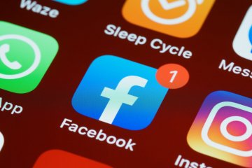 Inggris: Facebook mungkin harus jual Giphy