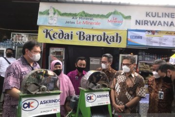 Menko Airlangga sambangi usaha milik alumni Kartu Prakerja di Bogor
