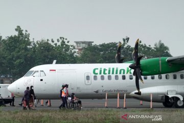 Penerbangan komersial pertama di Bandara Jenderal Besar Soedirman