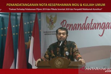 Ketua MK mengaku dihujat di kampung halaman pascaputusan Pilpres