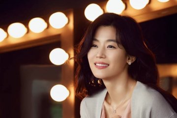 Aktris Jun Ji-hyun bantah rumor perceraian