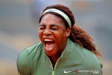 Serena lolos ke 16 besar Roland Garros pertama dalam tiga tahun