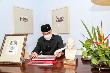 Wali Kota Surabaya teladani kepemimpinan Bung Karno