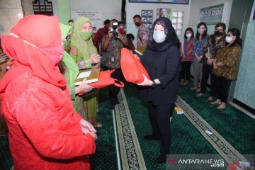 Puan Maharani temui warga Muslimat NU di Manado